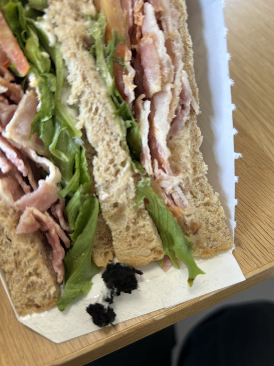 𝙇𝙪𝙘𝙮 𝙊𝙨𝙗𝙤𝙧𝙣𝙚 tweet media