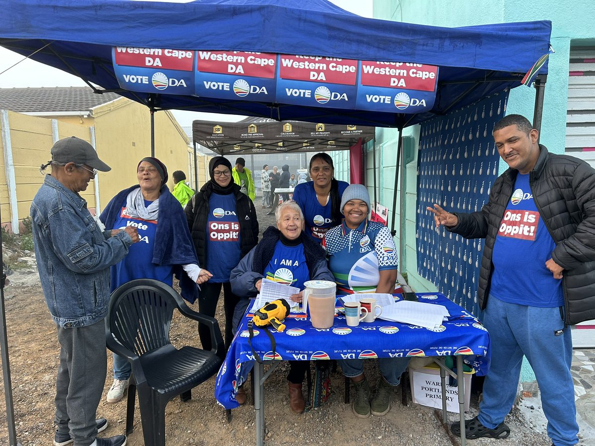 Earlier I popped in to see the team in ward 78 in Mitchells Plain! #voteDA #Elections2024 #saelections24 #rescuesa