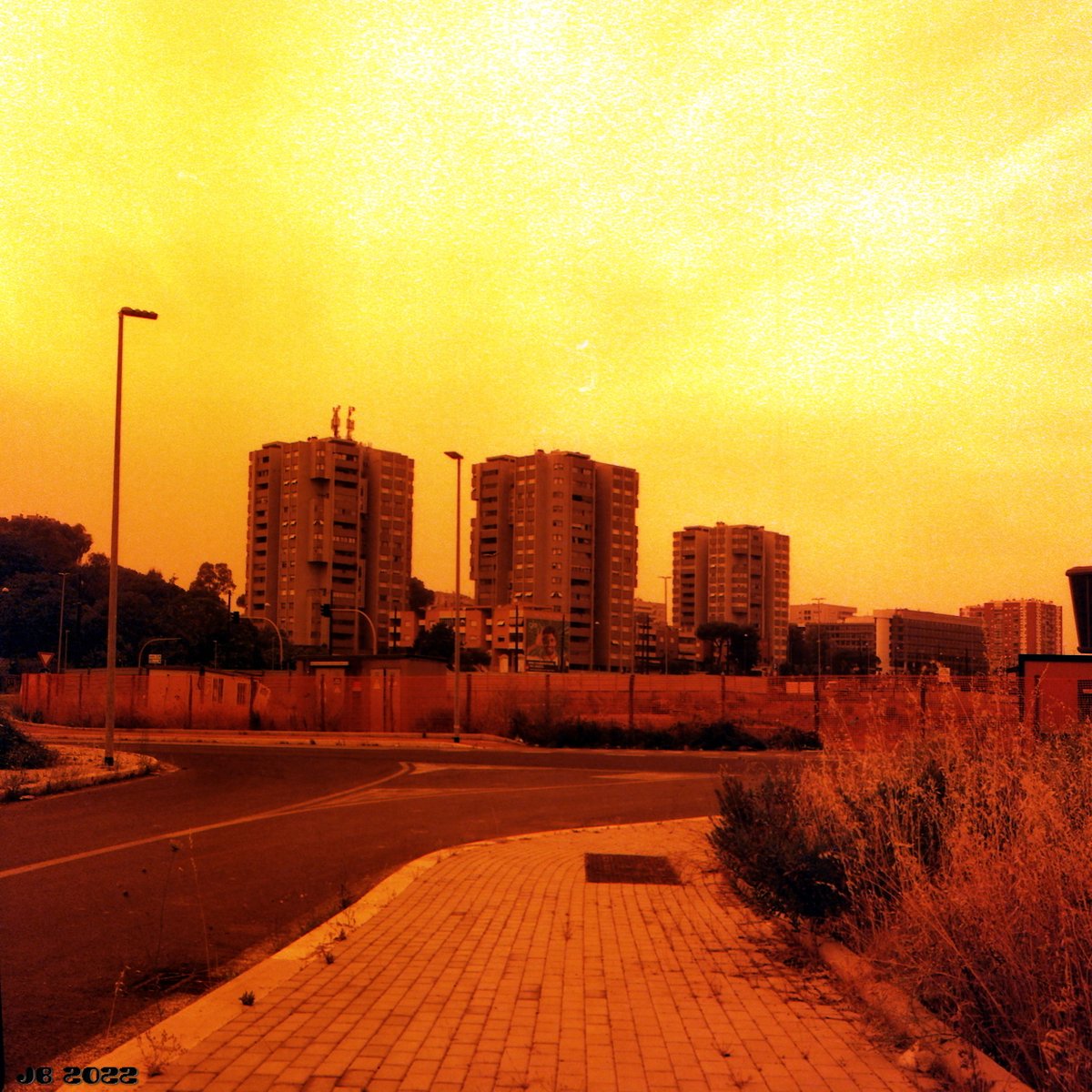 @VisualsbySauter Urban development, Rome South 
Medium format Zenza Bronica SQ-B on Cinestill Redrum film #red #redscale #mediumformat #believeinfilm #ZenzaBronica #Cinestill #Redrum #urban #Rome #Italy