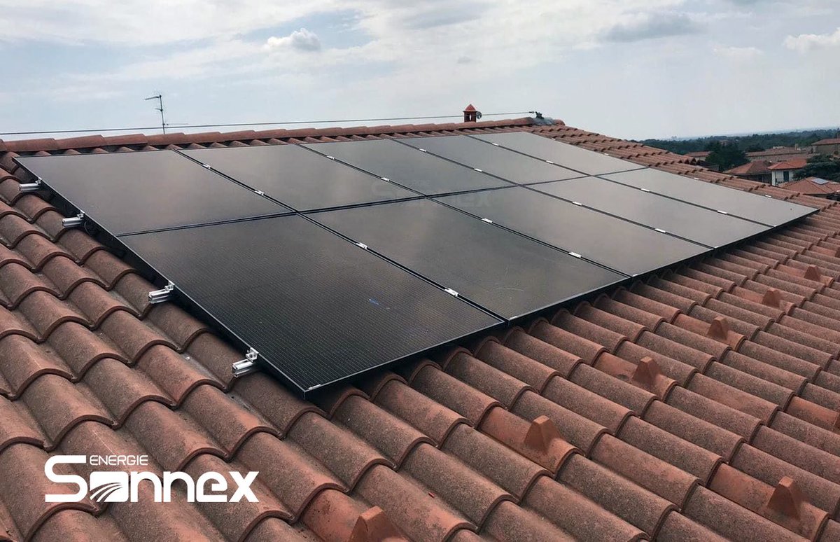 Projects with #Sonnex Energie N-type glass/glass Black modules in Italy. Premium quality  solar product is what we keep offering. #solarmodul #photovoltaic #photovoltaik #smartsolar #pvpanel #solare #fotovoltaico #fotowoltaika