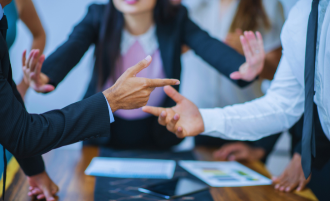 Cresce tra imprese e cittadini la fiducia nello strumento della #mediazione, ne dà notizia la @CameraArbitrale di Milano, che informa anche sull'apertura delle iscrizioni alla MAV, la competizione tra studenti universitari. Info: shorturl.at/zJ8C5