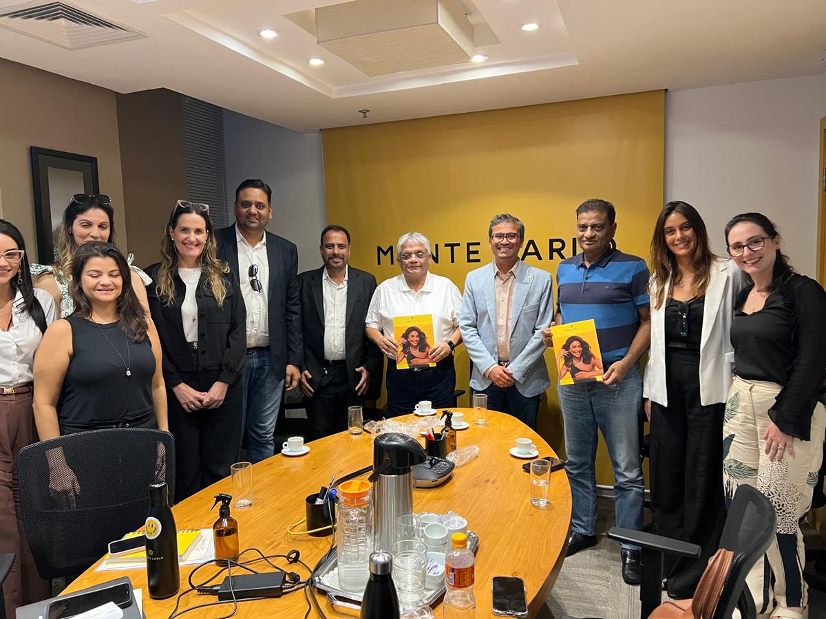 The Latin American delegation met G&J personalities in Brazil, including the Feninjer Jewelry Show organizer, the Monte Carlo group, @trySUGAR, & renowned retailer @hsternofficial, to explore business prospects and collaboration opportunities for market expansion & growth.