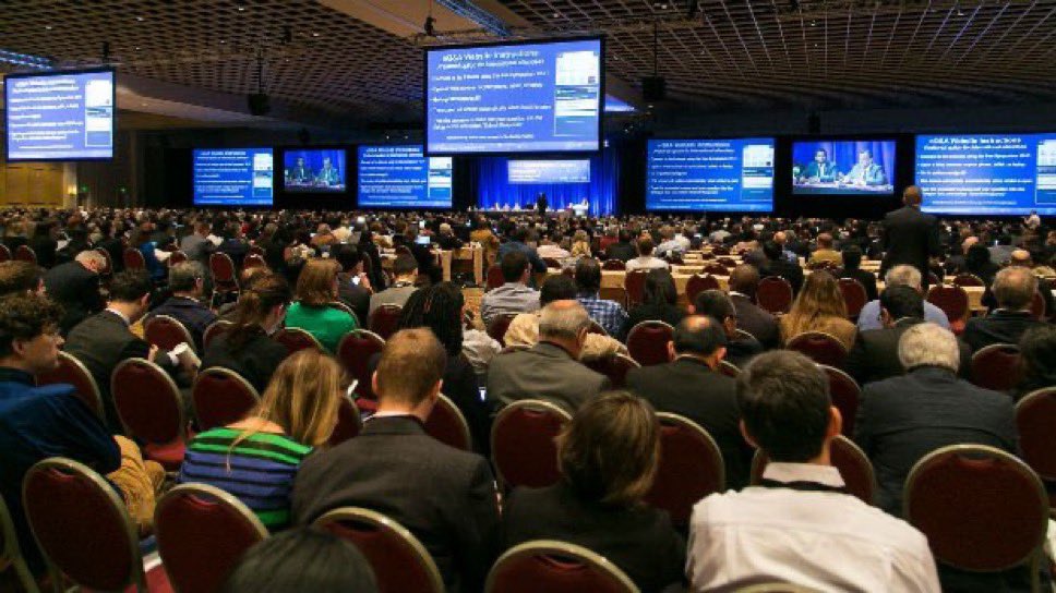 Dr_RaviMadan's tweet image. Around this time of year we see the “How should #oncology #fellows navigate the @asco mtg?” tweets.
My take:
👉🏽Very Carefully 🤓
Distinguish science from showmanship and make sure the substance of a presentation aligns with the “take home message”
Happy ASCO ☺️
#ASCO24