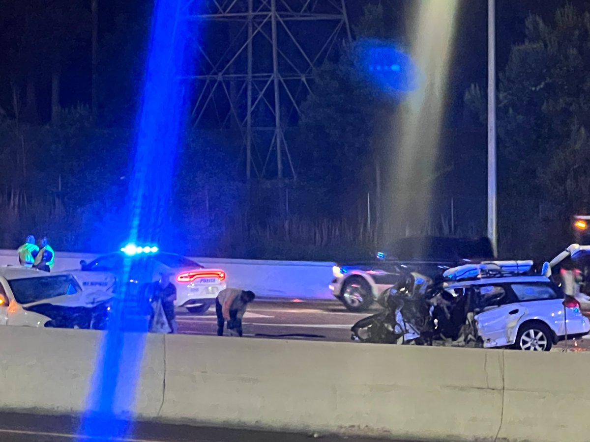 BREAKING UPDATE: 4 dead, 1 injured in crash on I-240 W

What we know:  wreg.com/news/multi-car…