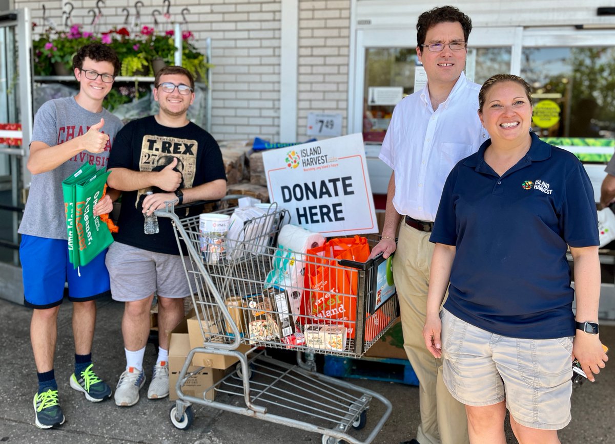 We were happy to see Assemblyman, John K. Mikulin, Assembly District 17, at our first 2024 @PSEGLI #PowertoFeed food collection at @StopandShop last Friday! #IslandHarvest