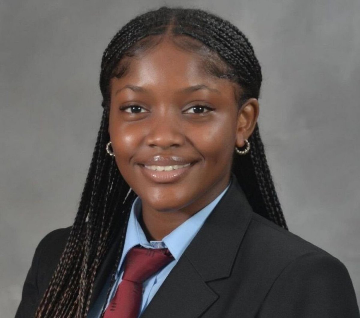 Genuis 🧠 

 17-year-old student, Emmanuela Ilok, has reportedly been awarded full scholarships to study Software Engineering by some of the world’s prestigious universities, including Stanford, MIT, Yale, UPenn, Princeton, and Columbia.