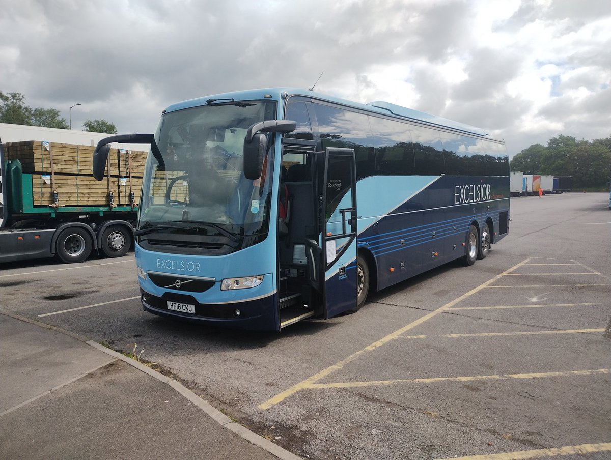 neil boxford-faulkne (@neilbf) on Twitter photo Doris is poorly so <a href="/ExcelsiorCoach/">Excelsior Coaches</a> 5 is standing in taking a group from Salisbury down to <a href="/powderhamcastle/">Powderham Castle</a> for the day, and thank you to the staff for allowing me drop if my passengers up by the castle entrance, also made a great photo Doris is poorly so <a href="/ExcelsiorCoach/">Excelsior Coaches</a> 5 is standing in taking a group from Salisbury down to <a href="/powderhamcastle/">Powderham Castle</a> for the day, and thank you to the staff for allowing me drop if my passengers up by the castle entrance, also made a great photo