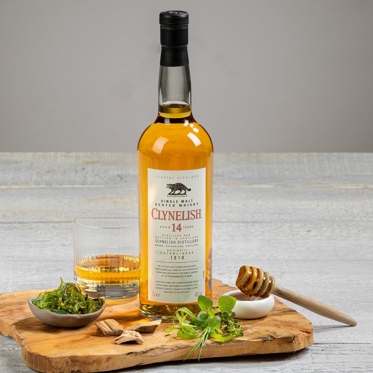 Staff Favourites for Father's Day - Clynelish 14 Year Old ➡️ bit.ly/4bXHJfi 🔗

Selected by Liz, 'I absolutely adore Clynelish 14. It's an all-time classic, a very easygoing dram that will never cease to amaze me with every sip.'