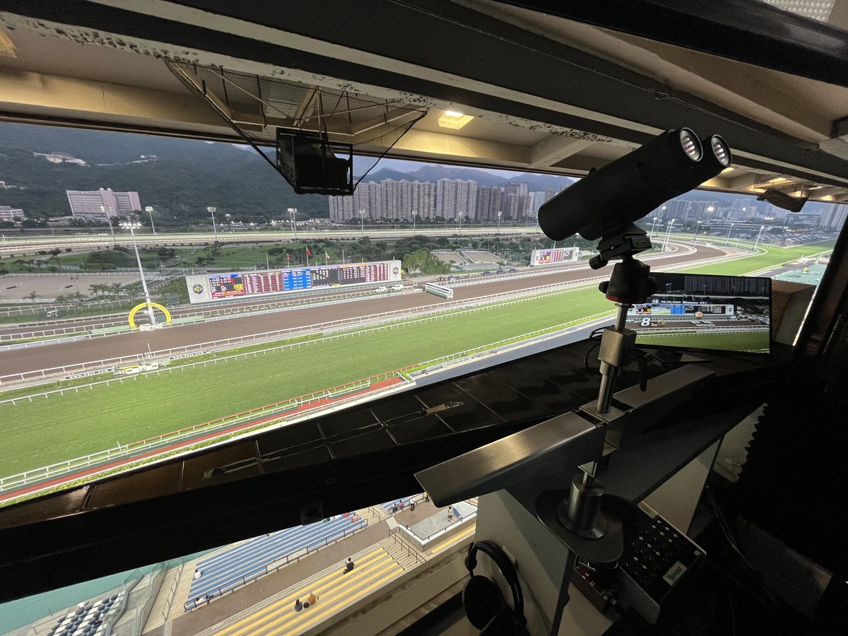 Wednesday night racing @ Sha Tin on the All Weather (Dirt). Conditions: Fine / Good. Best: R7 | 8 Call Me Dandy Value: R6 | 5 G Liner (EW) R1 @ 7:15pm #festivalofthedirt #RTW Preview: bit.ly/3nZei4L 📺💻Livestream: bit.ly/3GvShlO @HKJC_Racing | #HKRacing