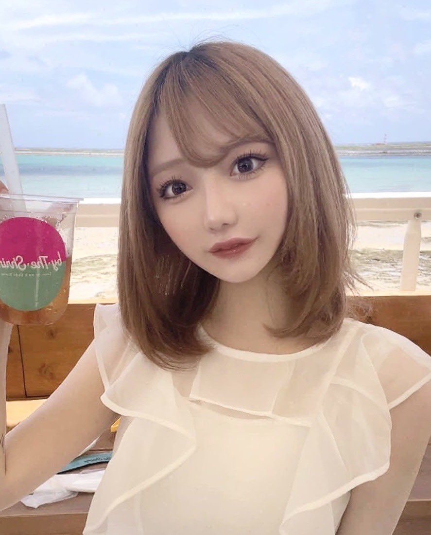 _sanya223_'s tweet photo. 見て。この変化。
一気に芋感なくなってかなり垢抜けた、、、
やっぱハイフとかと比べて糸リフト即効性あってかなり優秀だ🥹🫶🏻 https://t.co/TxHngaEp2l