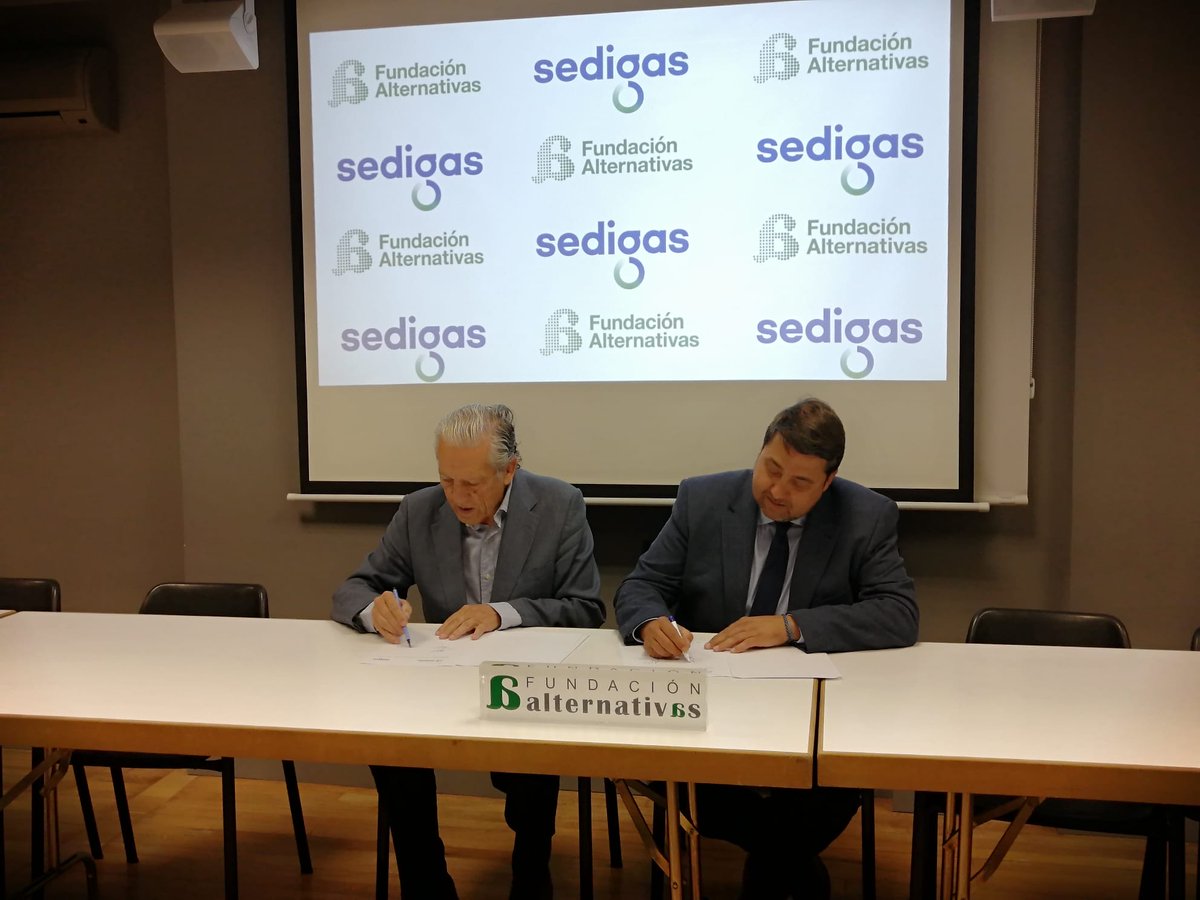 🤝Hoy en la sede de #Alternativas, hemos firmado un convenio de colaboración con @sedigas para la promoción de gases renovables, como el biogás y el biometano, con el objetivo de llevar a cabo acciones relacionadas con la descarbonización de la industria bit.ly/4bYub2S