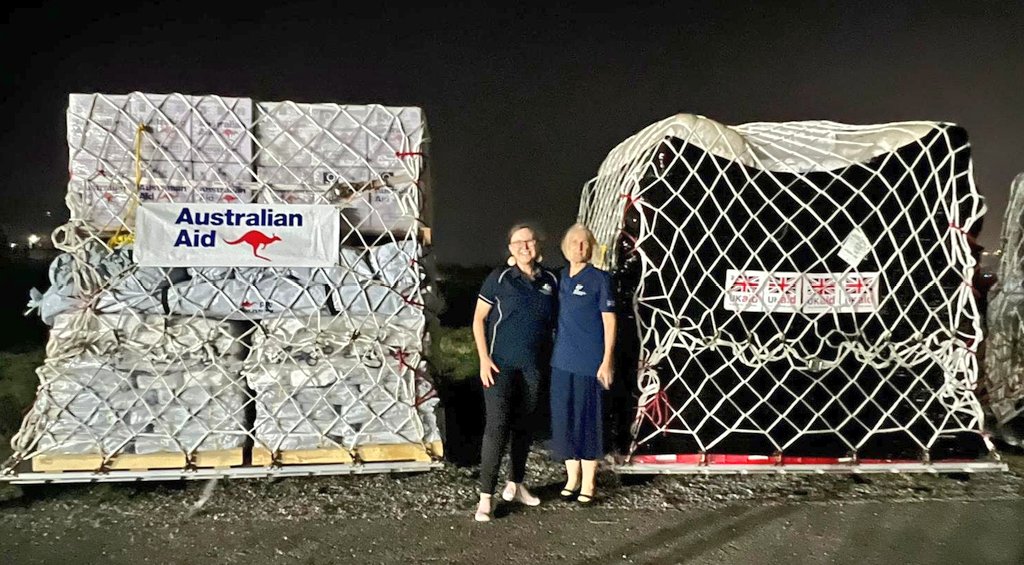 Vicki Treadell (@vickitreadell) on Twitter photo Our 1st 🇬🇧 consignment of #humanitarian aid arrives in #PNG following the tragic landslide in Enga province.
Our excellent High Commissioner <a href="/AnneMacroUK/">AnneMacroUK</a> on the ground to receive it (w. 🇦🇺 colleague Lisa Mollard).
Huge thanks to <a href="/dfat/">Department of Foreign Affairs and Trade 🇦🇺</a> for their assistance.
x.com/David_Cameron/… Our 1st 🇬🇧 consignment of #humanitarian aid arrives in #PNG following the tragic landslide in Enga province.
Our excellent High Commissioner <a href="/AnneMacroUK/">AnneMacroUK</a> on the ground to receive it (w. 🇦🇺 colleague Lisa Mollard).
Huge thanks to <a href="/dfat/">Department of Foreign Affairs and Trade 🇦🇺</a> for their assistance.
x.com/David_Cameron/…