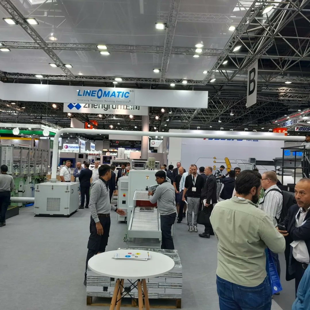 lineomatic's tweet photo. Day 2 at Drupa 2024:
The excitement continues at the bustling Line O Matic booth! Stop by to see cutting-edge solutions in action!
@lineomatic #drupa2024 #Day2 #Germany #Stationery #Converting #packaging #printing #livedemonstrations https://t.co/EW6kFczawz