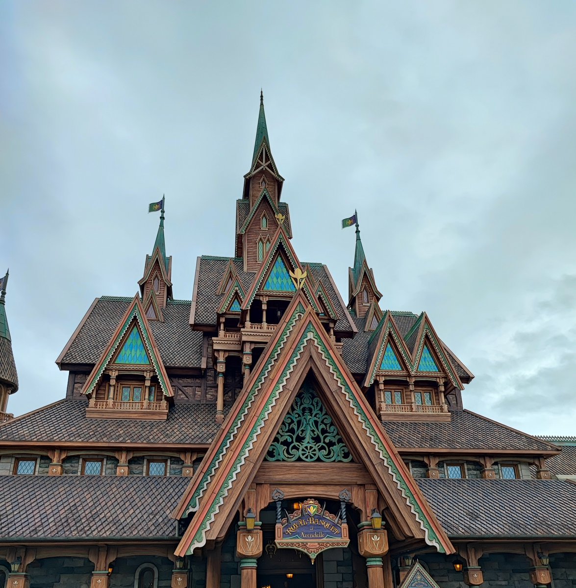 HighResoPark's tweet photo. #disneysea
#fantasysprings
#ディズニーシー
#ファンタジースプリングス
#frozen
#アナ雪
#アナと雪の女王 https://t.co/2hDVPpIq4L