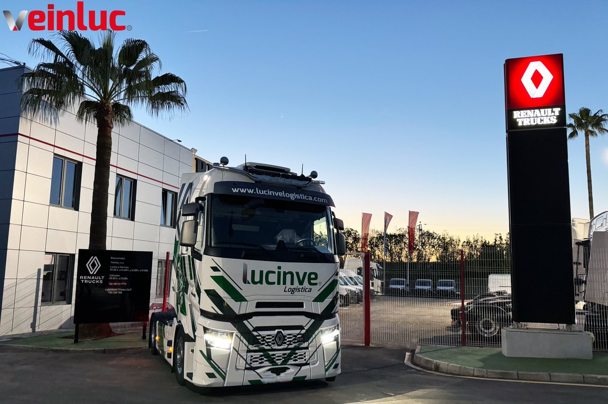 VEINLUC's tweet photo. 📷 🅽🆄🅴🆅📷 🅴🅽🆃🆁🅴🅶📷📷
Lucinve sigue creciendo y abriendo fronteras ampliando flota con este #Renault #T480High #TurboCompound 📷
𝙇𝙖 𝙛𝙤𝙧𝙩𝙪𝙣𝙖 𝙚𝙨𝙩á 𝙖𝙡 𝙡𝙖𝙙𝙤 𝙙𝙚 𝙦𝙪𝙞𝙚𝙣 𝙨𝙚 𝙖𝙩𝙧𝙚𝙫𝙚

#Veinluc #Lucinve #Lucena #PuenteGenil #Antequera https://t.co/M9iA9usbgY
