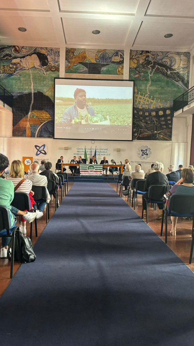 CislRomaRieti's tweet photo. Come è cambiata l’immigrazione a #Roma ?
Presentazione Dossier Statistico IDOS promosso dalla Cisl Roma Capitale Rieti con le conclusioni del Segretario Confederale Cisl Nazionale Sauro Rossi
Enrico Coppotelli:dobbiamo abitare più mondi ripartendo da territori e luoghi di lavoro https://t.co/wdu6F5ekWO