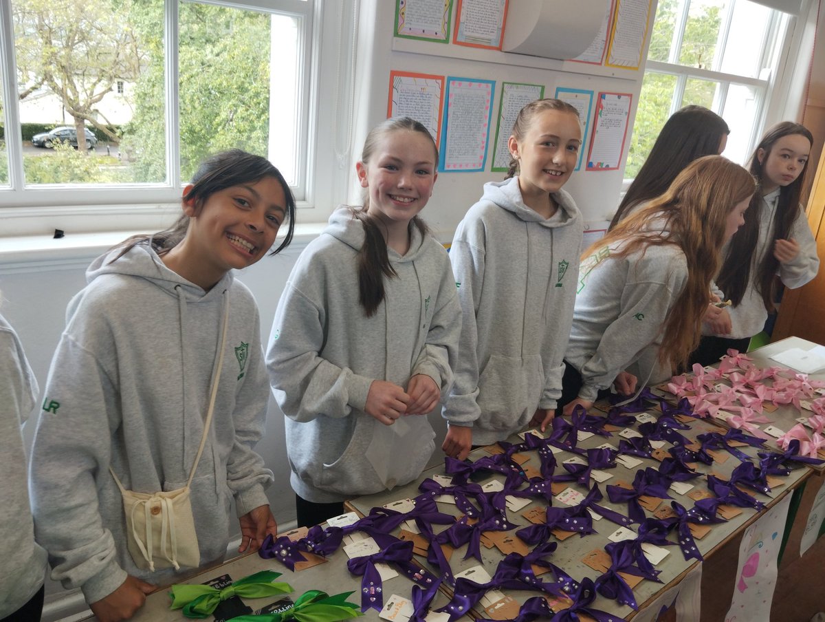 6th class girls have been playing a blinder this morning selling their products for their <a href="/JEP_ie/">Junior Entrepreneur</a> Showcase Day! The reaction from the other classes has been so good! 😊 Thank you everyone for your support! 🙏💚