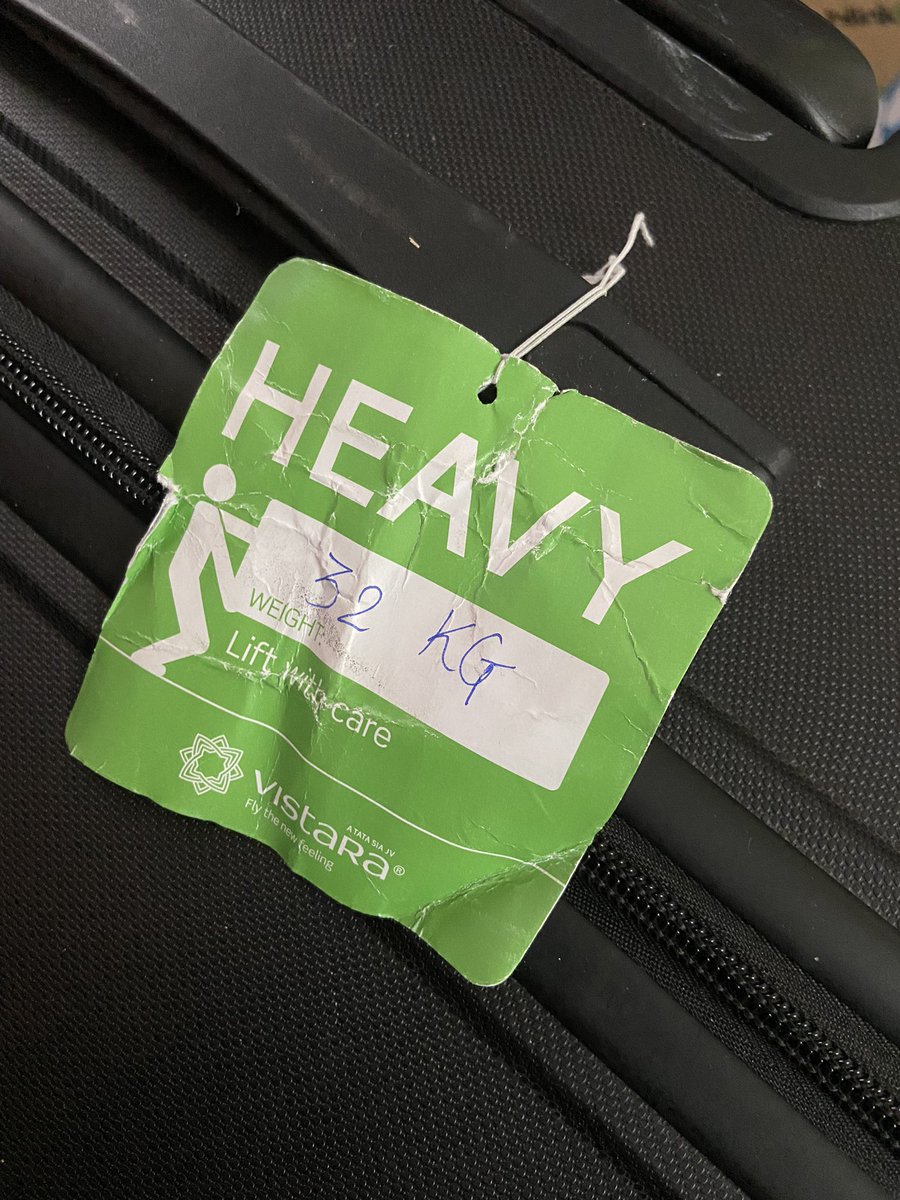 technicallygenz's tweet photo. So disappointed with @airvistara Even after putting a fragile and heavy bag tag, not only did the glassware I brought broke (which I can still understand) but my new suitcase was so roughly handled that there are so many scratches &amp; one tire broke &amp; is missing!!! Unacceptable :( https://t.co/hMWgCKRJxx