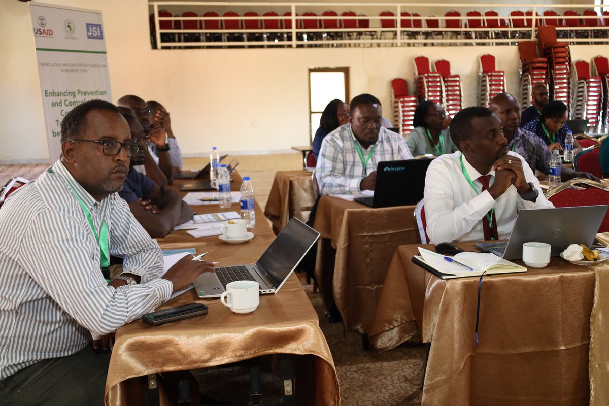 CHSKenya's tweet photo. This brought together the National Tuberculosis, Leprosy, and Lung Disease Programs, @IGADsecretariat  @IgadhealthS, and @USAIDKenya. This meeting focuses on understanding and addressing challenges and gaps in project implementation in cross-border areas. https://t.co/1AyURVcZre