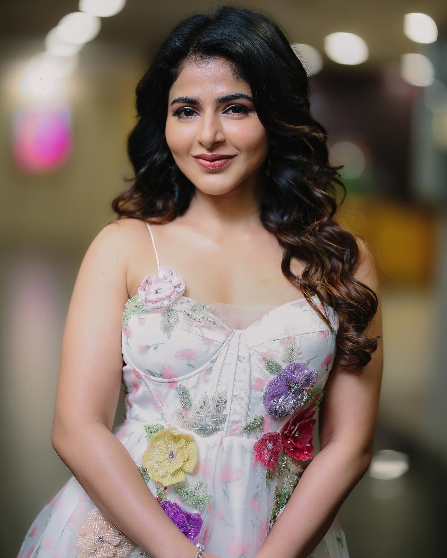 GOvgOVAbIAA9-Z9?format=jpg&name=large