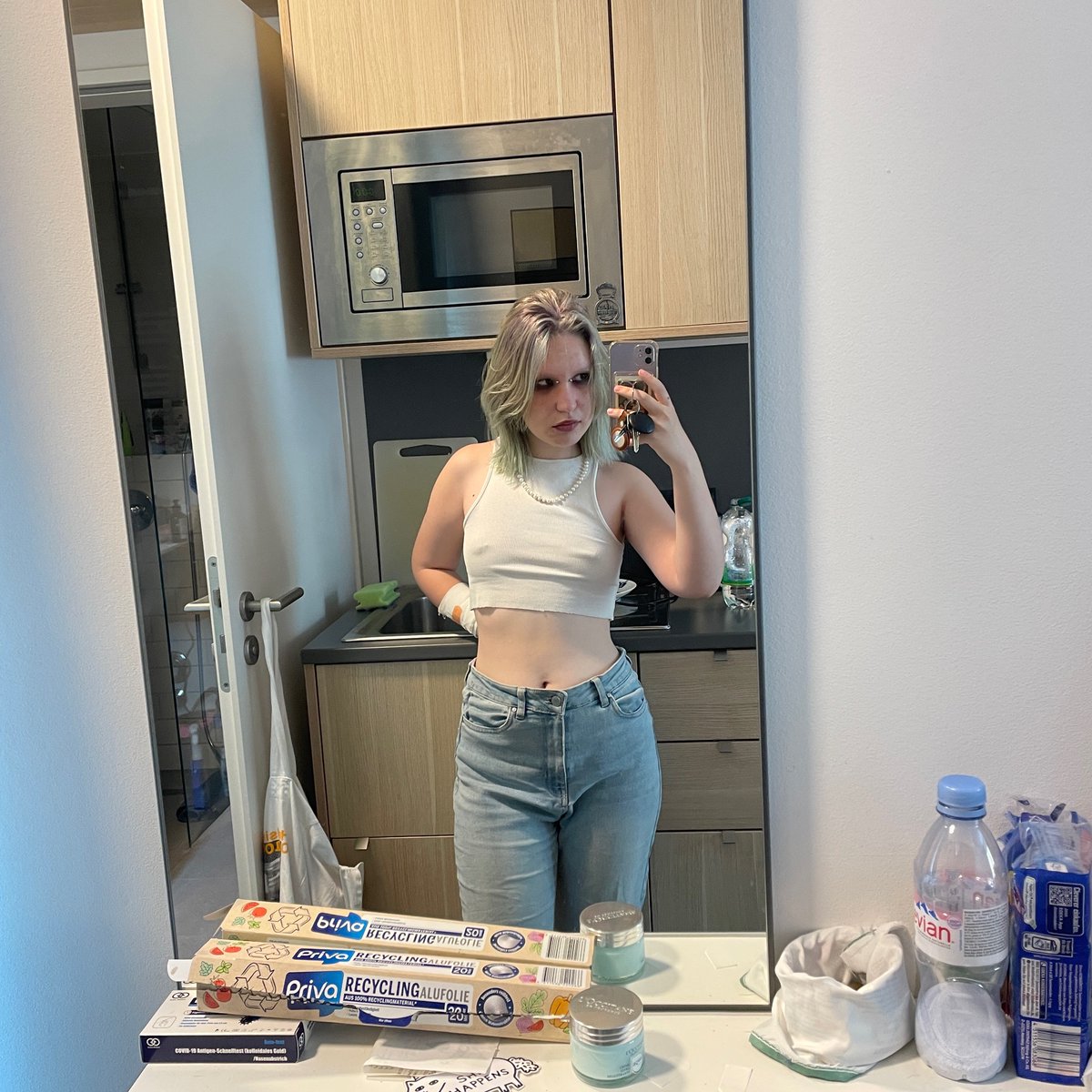 Она буквально альтушка с гос услуг