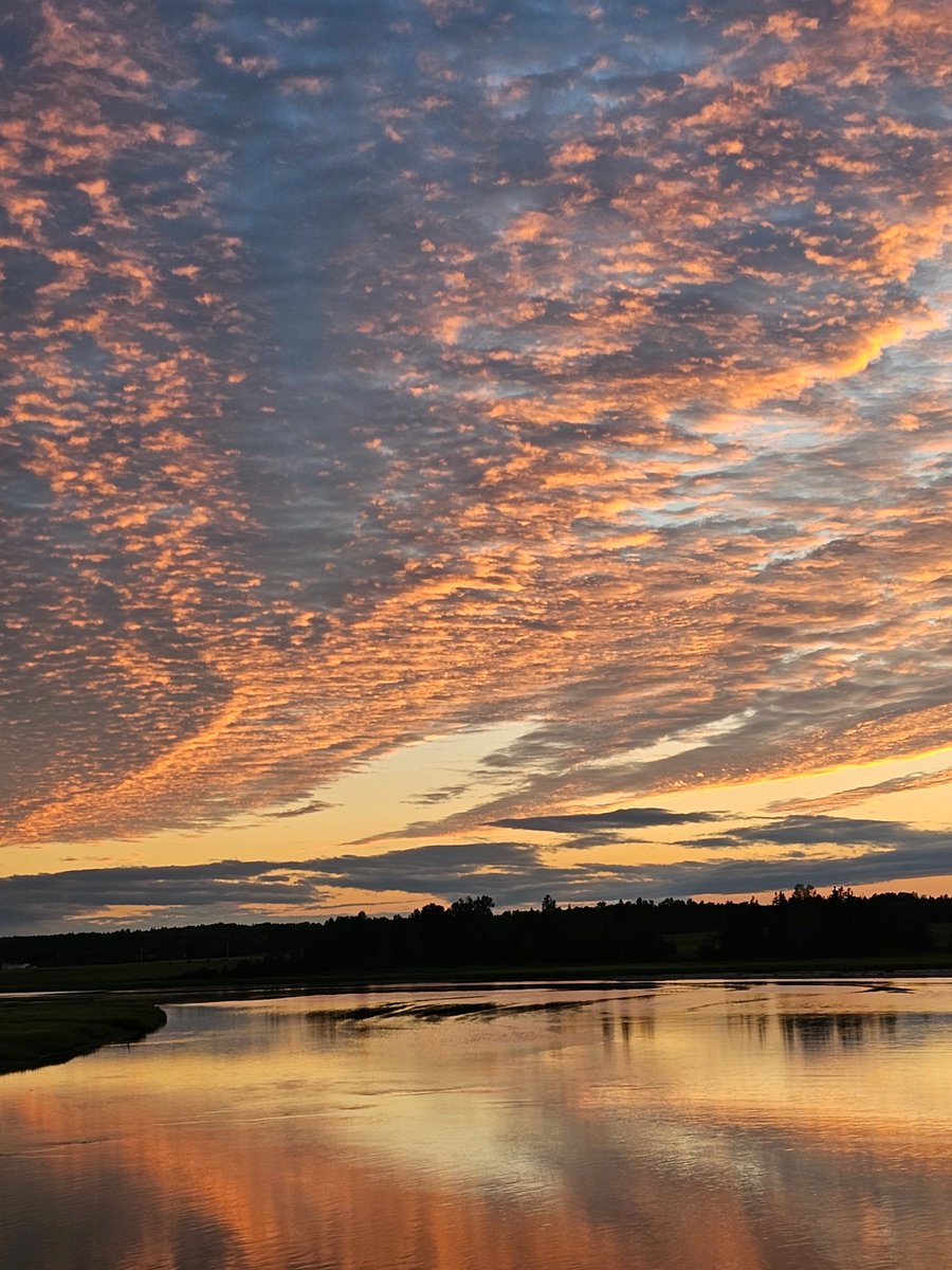 Good morning!
This is one of my favorite cloud photos from the Shinimicas River
River in Northport Nova Scotia, late last August..