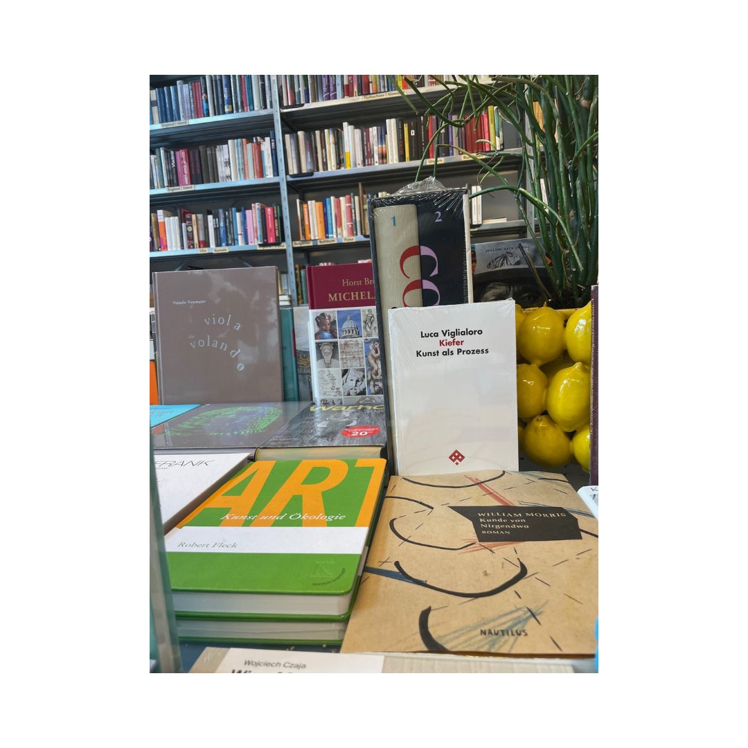 PassagenVerlag's tweet photo. Unsere #Neuerscheinungen in der Buchhandlung a.punkt in Wien https://t.co/ooKt2uM49G

viola volando von Natalie Neumaier 
Kiefer von Luca Viglialoro https://t.co/VRP4lZ8DW4