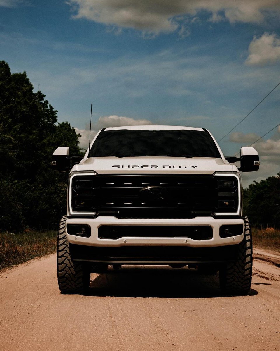 The latest @FordTrucks #SuperDuty on the backroads of Florida. A winning combination.

Buy Online. We Deliver. 

KisselbackFord.com/trucks