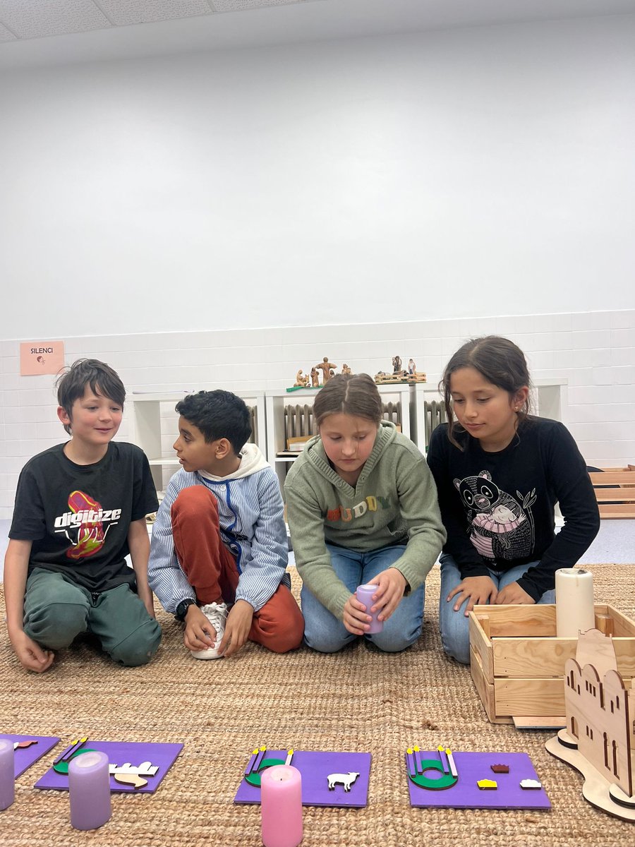 En La Salle Comtal acompañamos a los alumnos a hacerse persona y encontrar sentido a la vida, mediante la proximidad, el acompañamiento y el compromiso con los necesitados. Mediante el proyecto Hara trabajamos la interioridad para integrar el silencio en su vida.