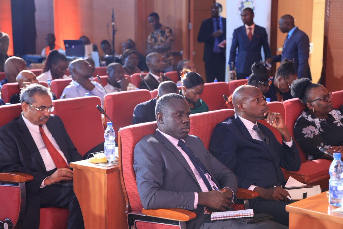 Excited to see the ambitious goals set by His Excellency to grow our economy from USD 49.5 billion to USD 500 billion in the next 15 years! This transformative plan aims for inclusive and sustainable growth. #NDPIVPlanningConference 
#UgandaVision2040