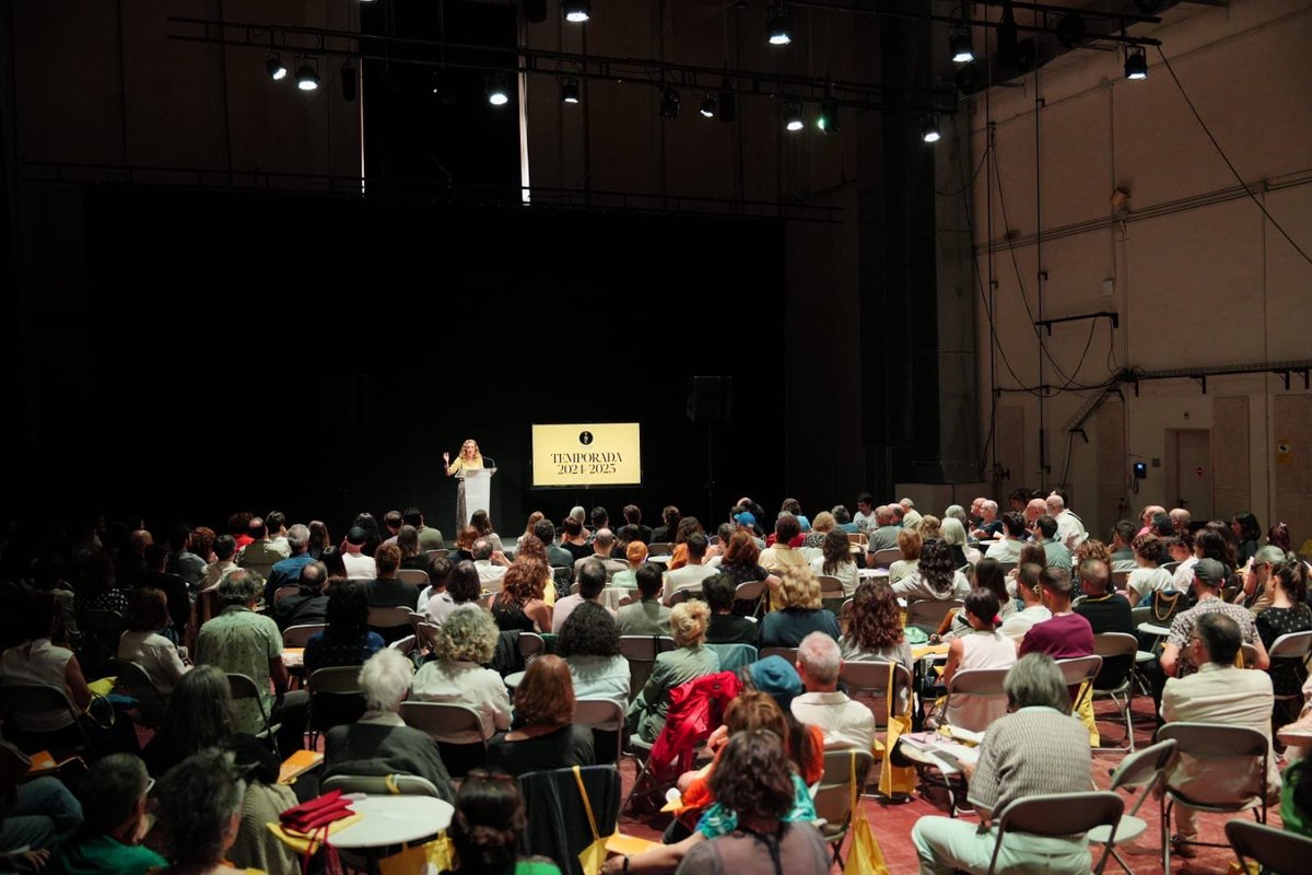 Aquest 2024, a Catalunya gaudirem de tres musicals de gran format en català! Un d'ells és “Ànima”, que obrirà la magnífica temporada que ha presentat avui el @teatrenacional. Enhorabona Carme Portaceli i a tot l'equip per tornar a oferir-nos una programació de tanta qualitat!