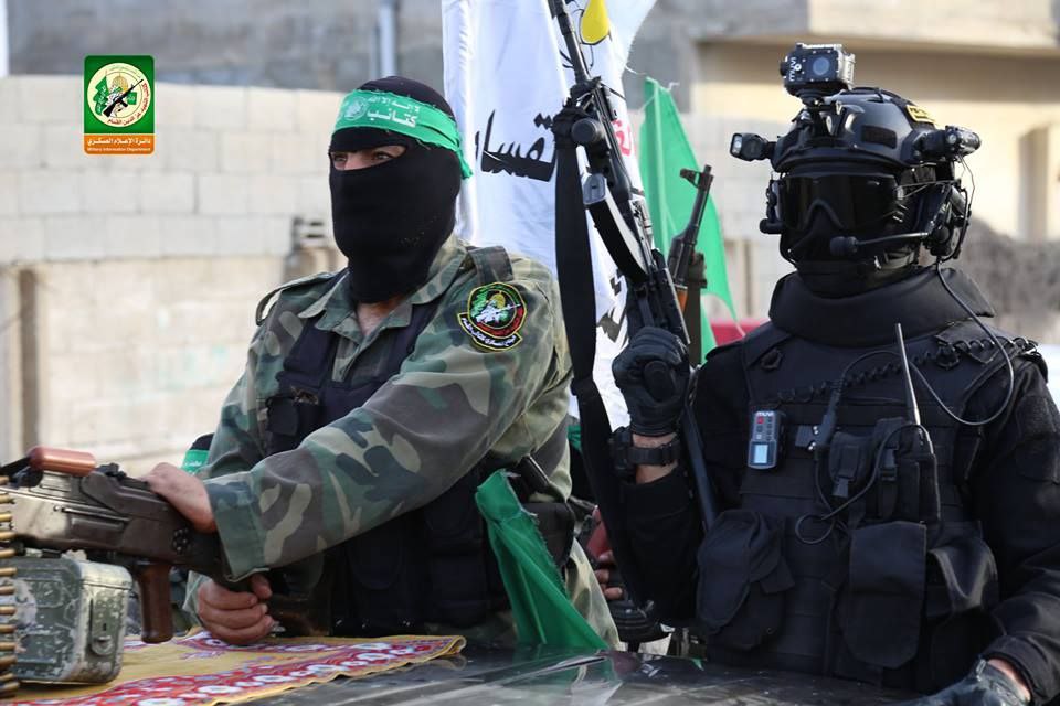 ⚡#BREAKING - Al-Qassam Brigades:

Al-Qassam fighters detonated a Ra’adiya explosive against a force of 15 occupation soldiers, leaving them dead and wounded in the Al-Fedayi Stadium area in the Al-Tanour neighborhood, east of the city of #Rafah, south of the #Gaza Strip.