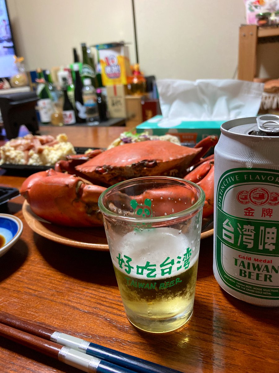 for sibyl、瑞々しくて。
台湾ビールとカニで乾杯。