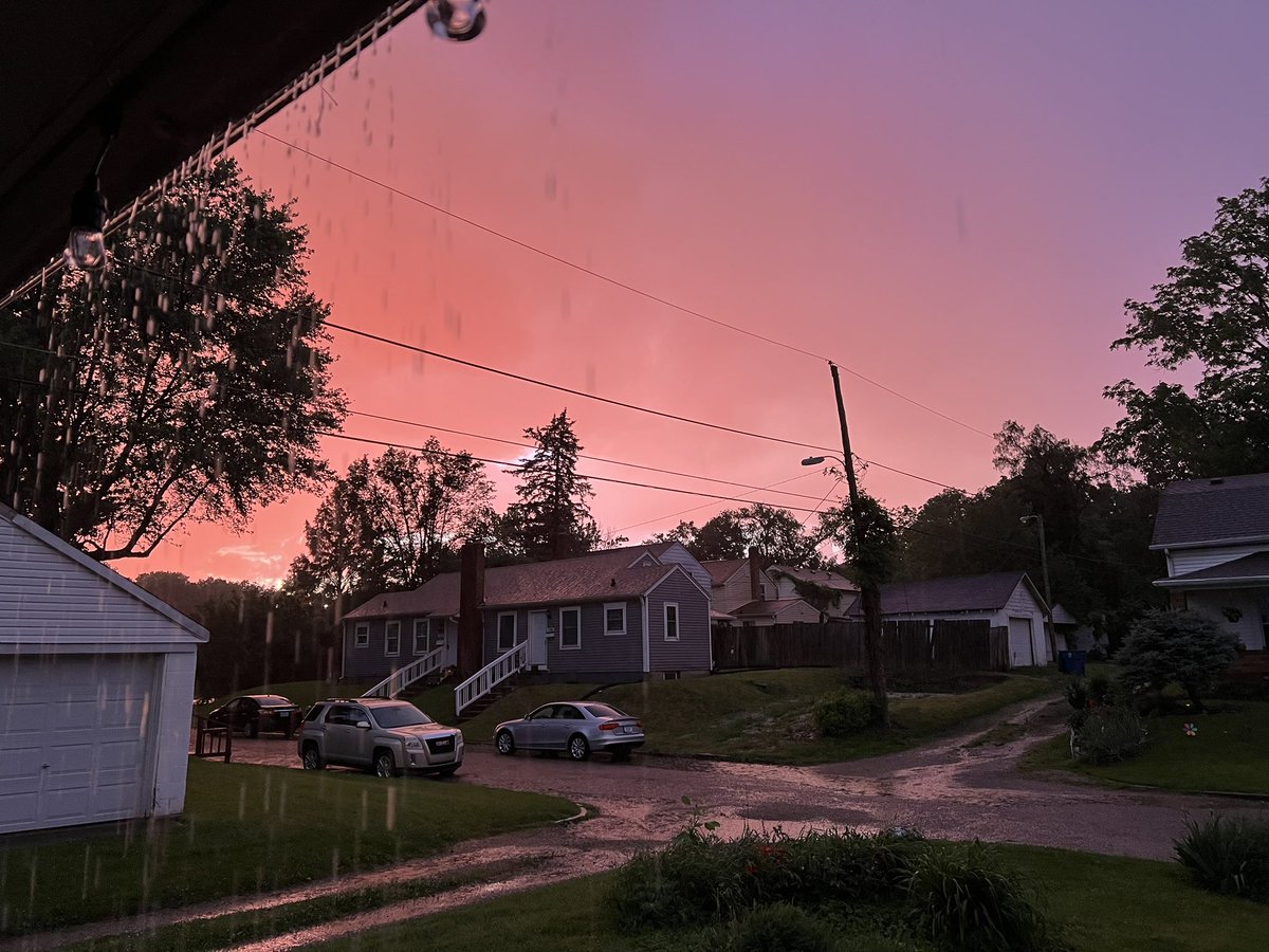 Courtney Wesson tweet media