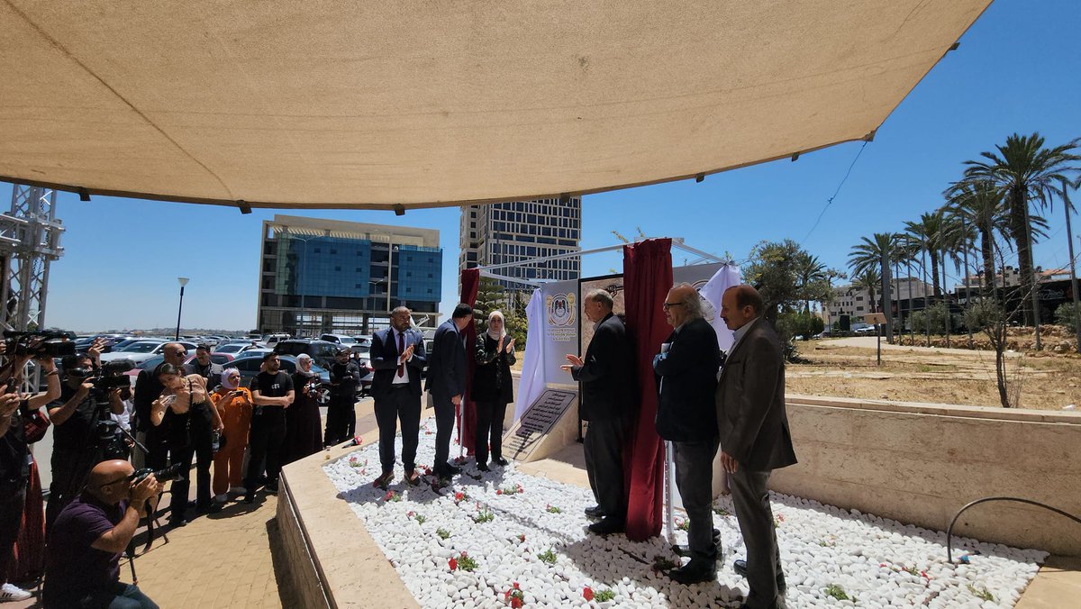 #Palestine🇵🇸: Our affiliate @InfoPJS is celebrating its centenary, and it has unveiled a memorial statue for killed journalists. ✊ We are proud of you and we will continue to stand by your side in the fight for safety, free movement and decent work for Palestinian journalists.