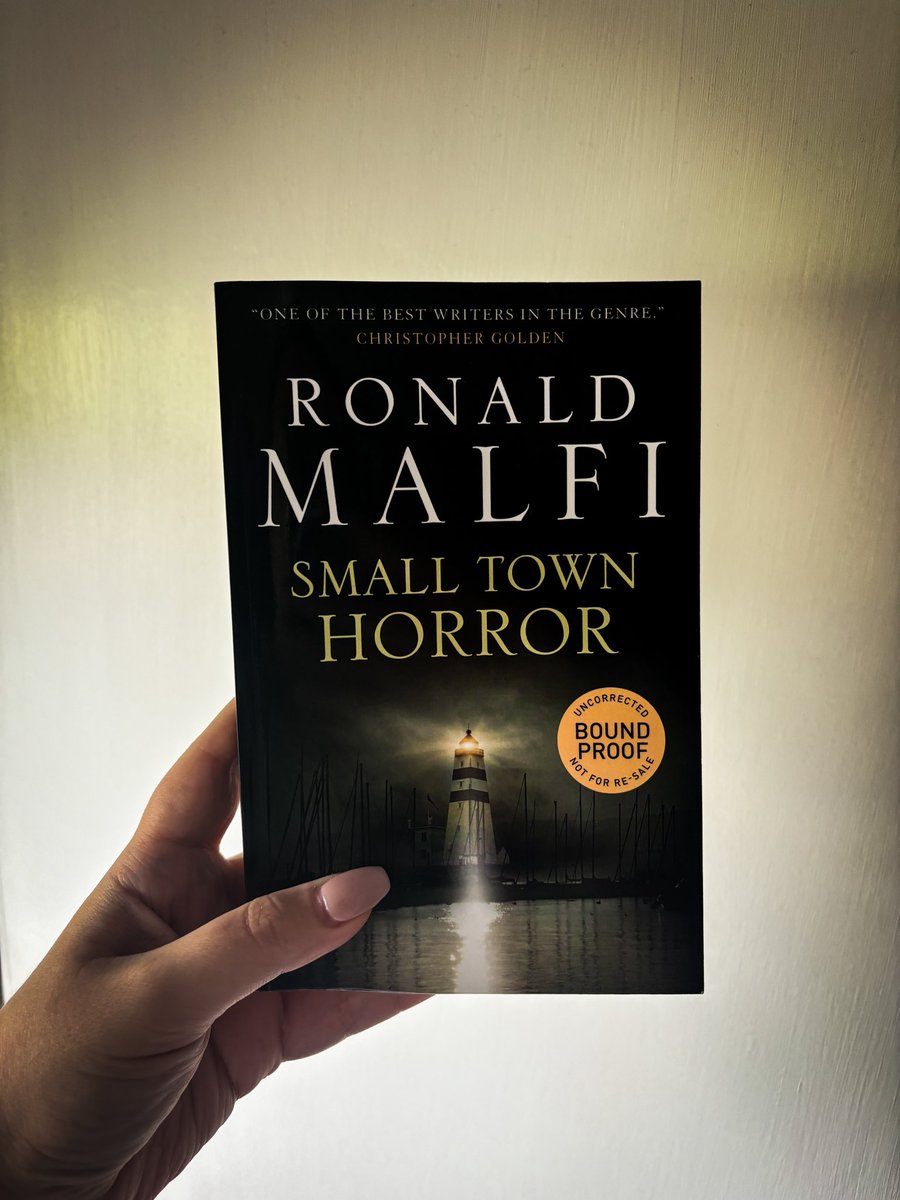 All hail Ronald Malfi! Love love LOVE ✩✩✩✩✩ Released on June 4th, and you should run very fast to pick this up and read it IMMEDIATELY. Thank you to @TitanBooks for the early copy to sink my teeth in to ♥️