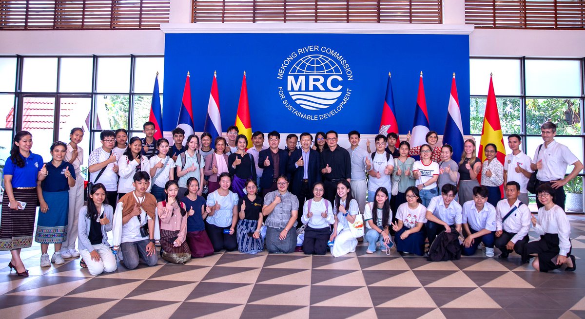 30 high school students from 🇰🇭🇱🇦 🇻🇳 visited the MRC Secretariat as part of the Refaire le Monde en Français to explore environmental issues that the Mekong River is currently facing & how high school students like themselves can actively contribute to addressing the challenges.