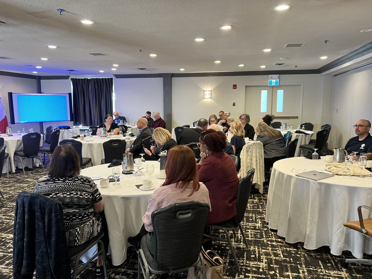 Ça commence très fort ce matin avec un petit-déjeûner Parle-Ouère sur les États généraux de l’Acadie du Nouveau-Brunswick.

#Acadie #Francophoniecanadienne #SANB