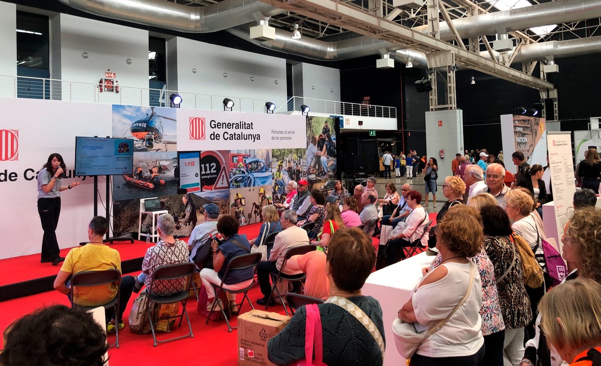 Participem a la <a href="/FiraGran/">FiraGran, el Saló de la Gent Gran de Catalunya</a> que s’està celebrant a La Farga de l'Hospitalet fins al 31 de maig

Avui, la tècnica de #ProteccioCivil, Judit Lecue, ha presentat els riscos d’estiu i com s'han d'autoprotegir les persones grans i la motxilla d’emergències.