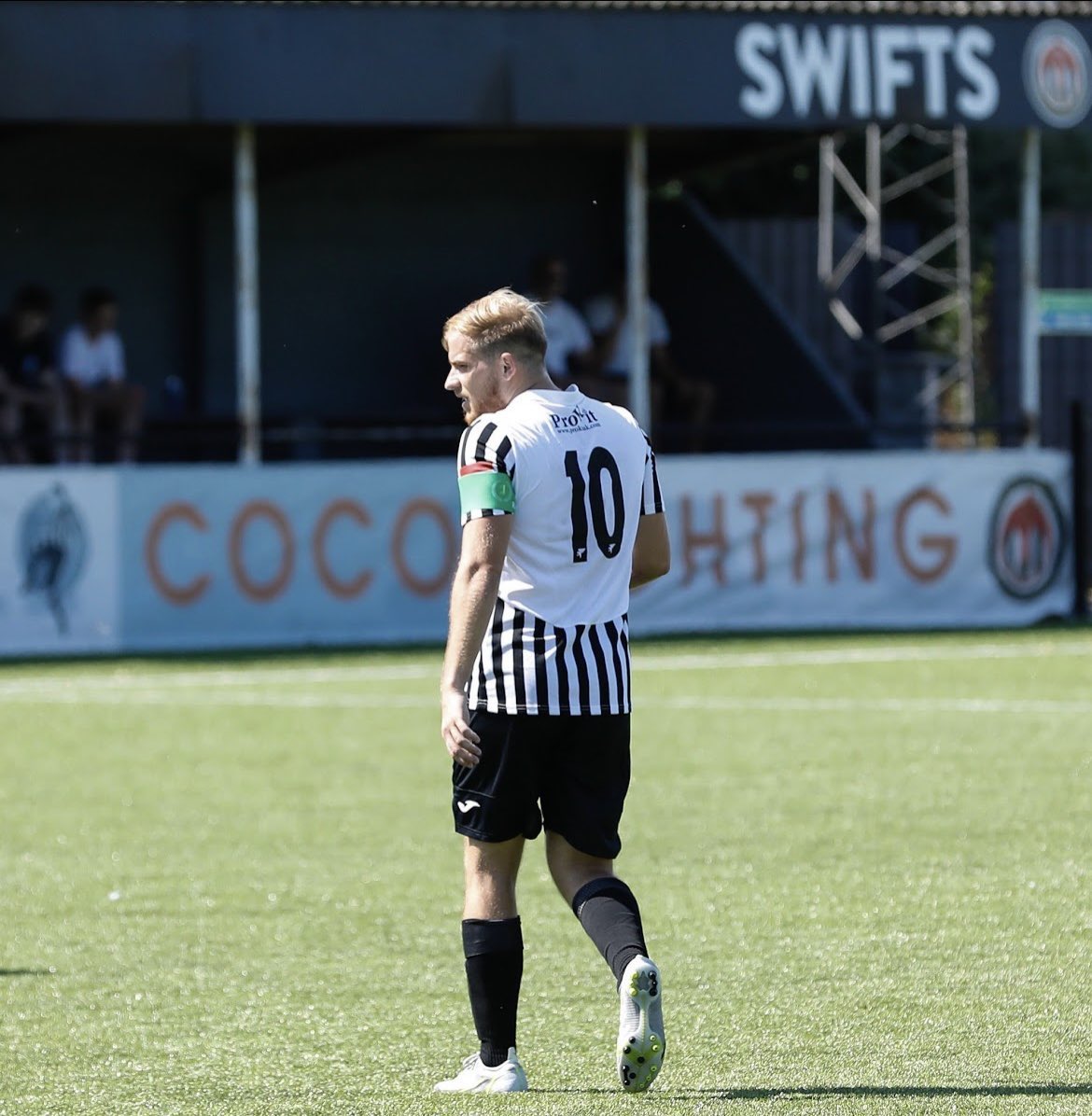 Sausage Stays! 👏

We are delighted to announce that last seasons golden boot winner and fan favourite, Jack Adlington has agreed to stay for the upcoming season! 

#Swifts