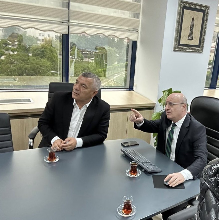 Altındağ belediye başkan yardımcımız Sayın Abdurahman Keleş bey ile Altındağmızda kentsel dönüşümle ilgili yaptığımız görüşme muafiyetlerin değişim ve dönüşümlerin ve yapılaşmanın önünü açma adına Altındağ‘daki halkımıza daha güzel konutların yapılması adına Altındağ belediye