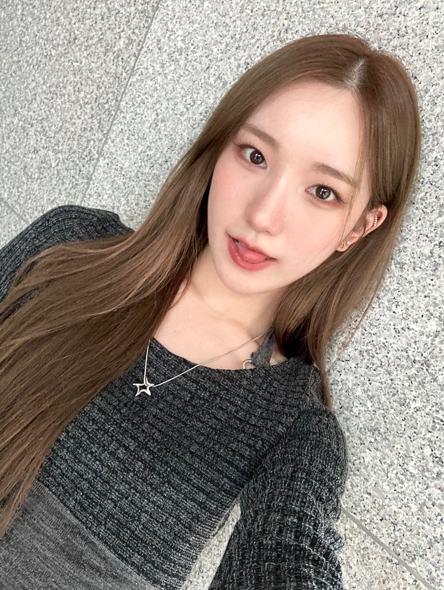 geenius_members's tweet photo. #여길보시온

𖤐🖤

#지니어스 #Geenius
#시온 #Sion #シオン https://t.co/hdR77YfduS