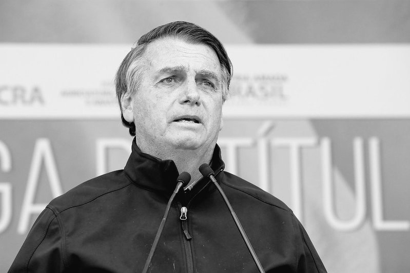 bozoeocaralho's tweet photo. MORRE aos 69 anos o ex-presidente Jair Messias Bolsonaro. Policiais militares estiveram no local, o IML foi acionado, só o Janones e Carluxo estavam no local.
Perdeu Mané
Faz o L
#VETO46SIM https://t.co/UobCxyF4zE