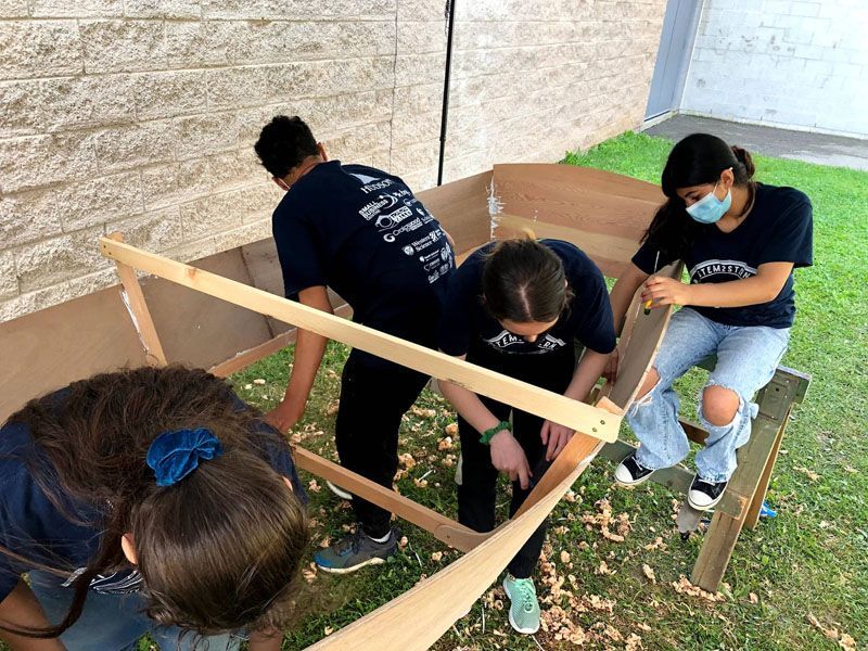 canwoodworking's tweet photo. Stem2Stern – introducing trade skills to kids and youth #stem2stern #Woodworking #Workshop #Furniture #DIY #HandMade #Tools #Make #Design #CanadianWoodworking #canwoodworking READ NOW: https://t.co/gr2JfkIfGx https://t.co/FVc0wUDsYS