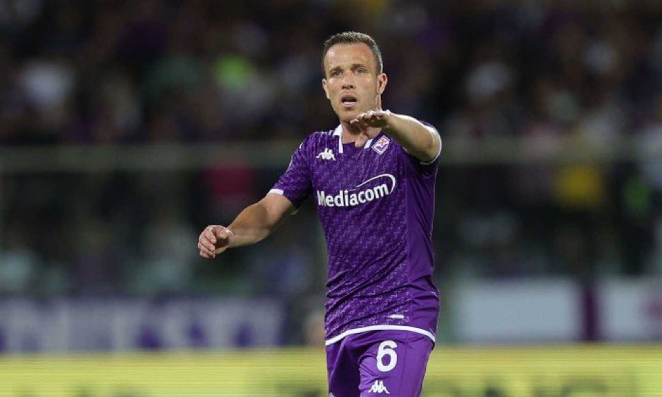 #ArthurMelo will return to Turin after the end of his loan with Fiorentina, where he was a protagonist. Hes already had high praise for new Juventus coach Thiago #Motta who could reevaluate the Brazilian this summer and choose whether to keep him in the squad or send him on loan