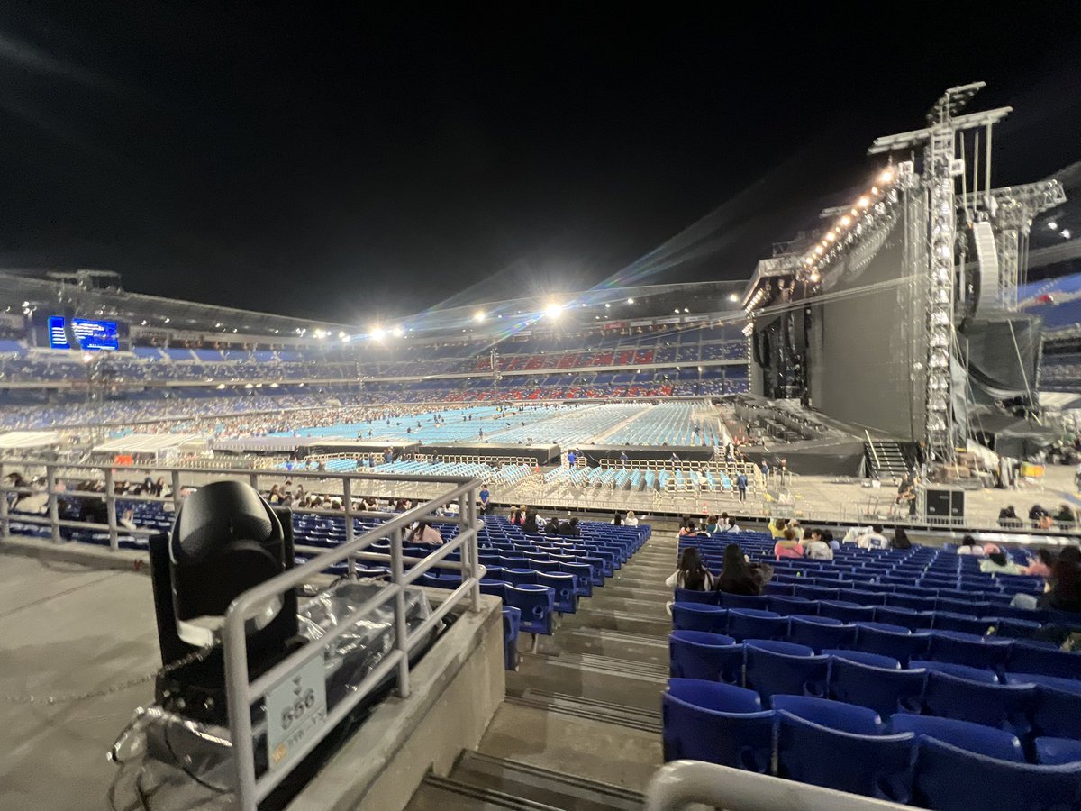 cherry_43117's tweet photo. 日産スタジアム連れてきてくれてほんっっとうにありがとう https://t.co/lxnUB03ECz