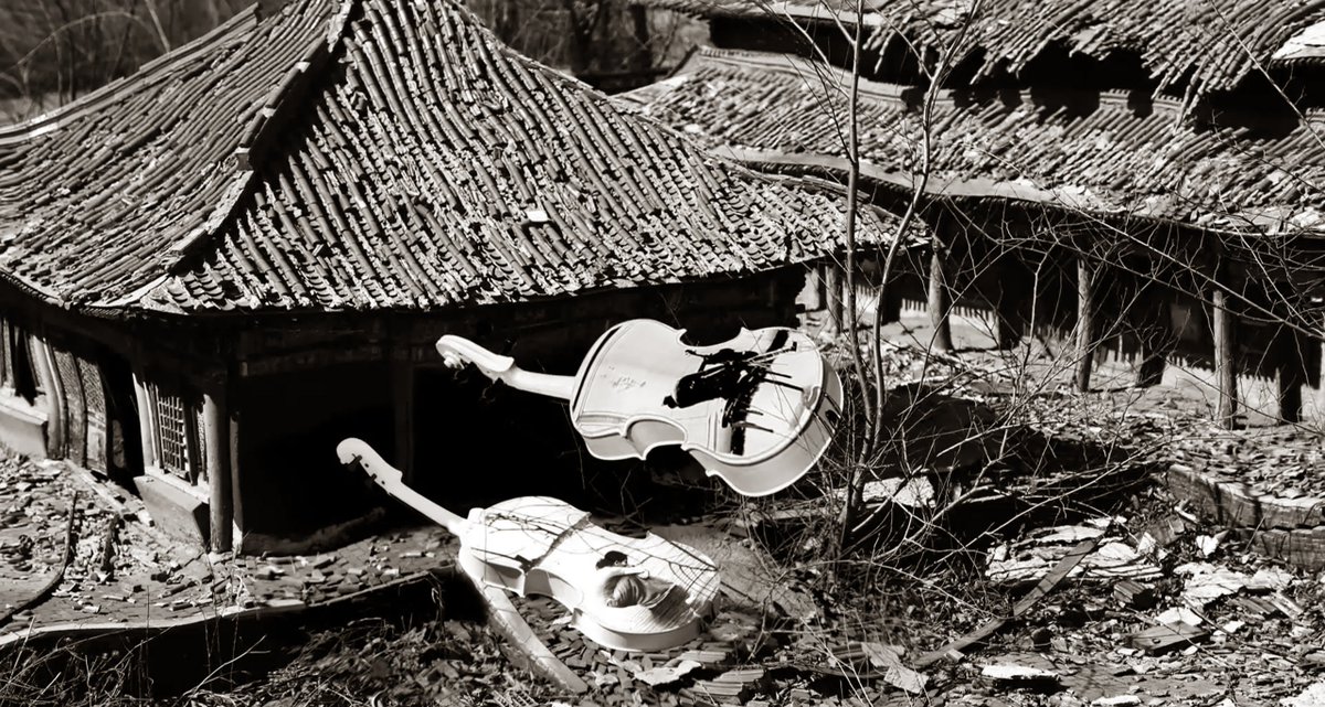 Rêve des âmes flottantes de Li Chevalier

Dans le cadre de la Nuit blanche, immergez vous dans l'installation onirique de Li Chevalier.

Informations pratiques
Samedi 1er juin 2024  De 18h à 1h