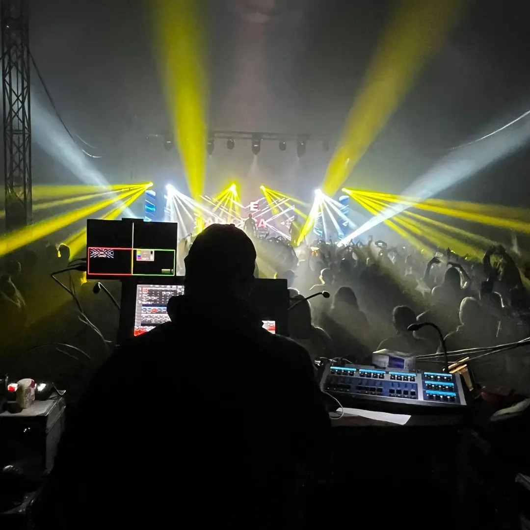 ChamSys Ltd (@chamsysltd) on Twitter photo 🔥 Steven Mccracken-Mac made bold moves FOH at the Stereofunk Festival, creating pure joy with this ChamSys MagicQ MQ250M!
<a href="/macevents2013/">Mac Events</a>
#ChamSys #MagicQ #MagicQInControl #lightingdesigner #lightingprogrammer #lightingoperator #concertlighting #stagelighting #festivallighting 🔥 Steven Mccracken-Mac made bold moves FOH at the Stereofunk Festival, creating pure joy with this ChamSys MagicQ MQ250M!
<a href="/macevents2013/">Mac Events</a>
#ChamSys #MagicQ #MagicQInControl #lightingdesigner #lightingprogrammer #lightingoperator #concertlighting #stagelighting #festivallighting