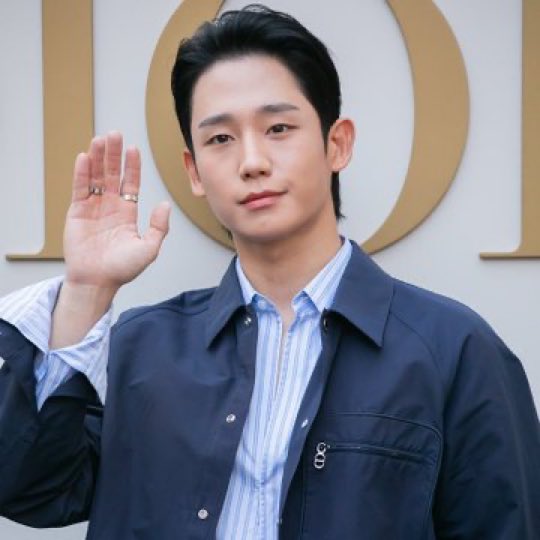 Alluring handsomeness!✨✨✨
#Junghaein
#Dioriviera