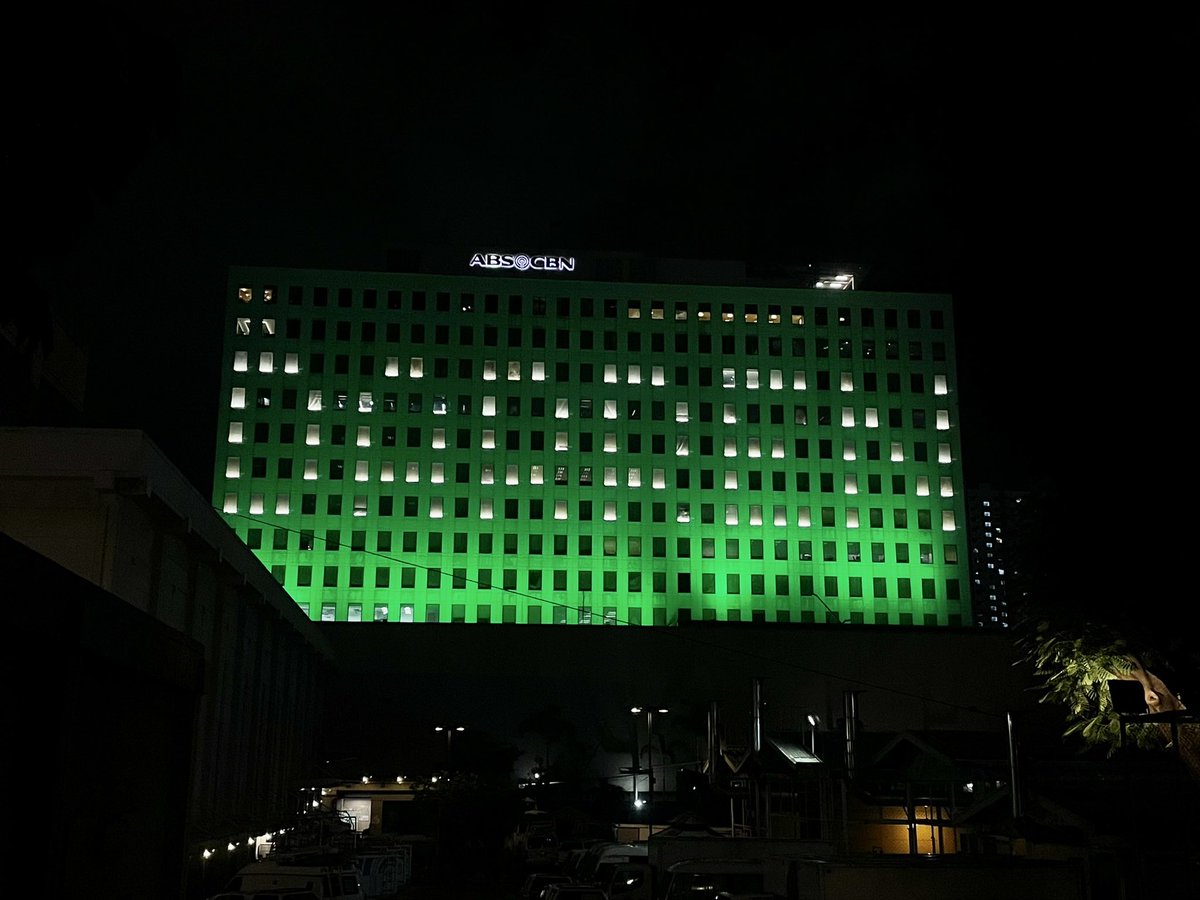 AND IT WAS ALL GREEN 💚

ABS-CBN will light up for @Espanto2001 until concert night on June 1! Snap some shots and marvel at its wonder 🤩

Don’t forget to buy your #D10 tickets now! 🎟️: tinyurl.com/D10ConcertTick…

#DARREN #ABSCBNEvents #StarMusicPH